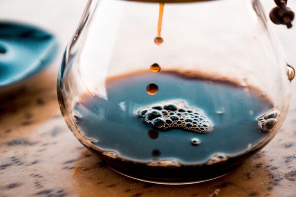 コーヒーがおいしくなるのはウォーターサーバーの軟水と硬水どっち？